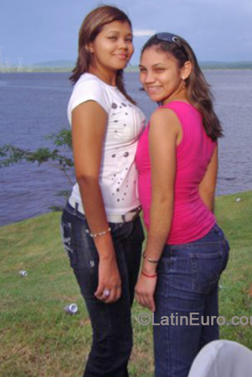 Date this young Venezuela girl Angi from Puerto Ordaz VE110