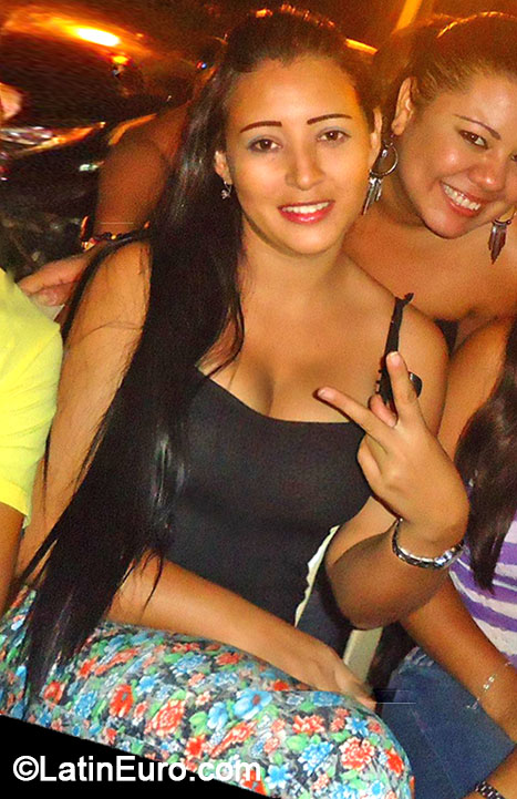Date this hot Colombia girl Lisdey from Palmira CO14531