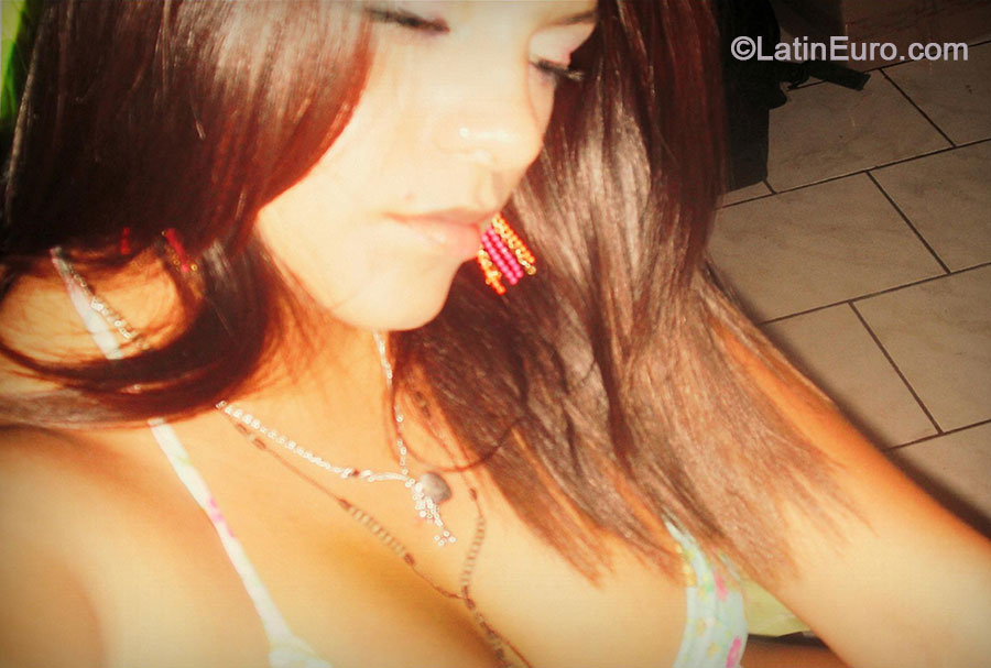 Date this nice looking Peru girl Cindy from Lima PE857