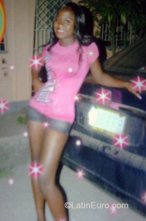 Date this cute Jamaica girl Michelle from Kingston JM1418