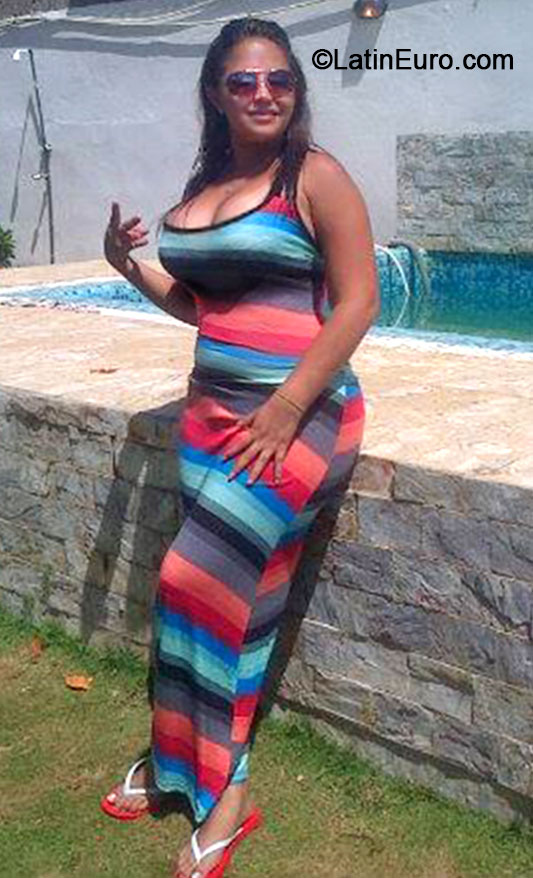 Date this young Venezuela girl Yobar from Caracas VE125