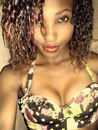 Date this georgeous Jamaica girl Shantie from Kingston JM2176