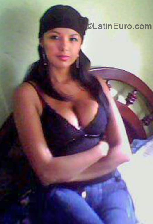 Date this passionate Colombia girl Yuli from Medellin CO14786