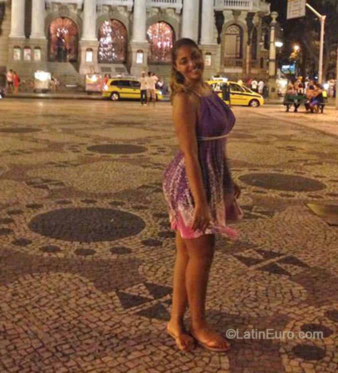 Date this charming Brazil girl Michele from Sao Paulo BR8542