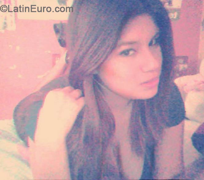 Date this sensual Peru girl Sharon from Lima PE899