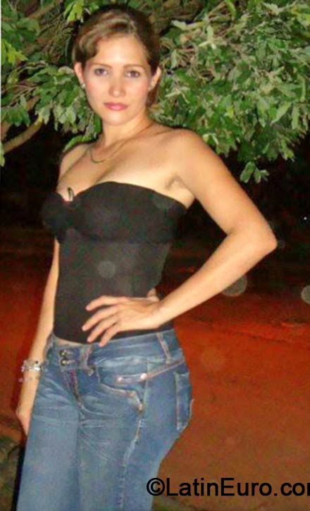 Date this good-looking Colombia girl Karina from Monteria CO14841