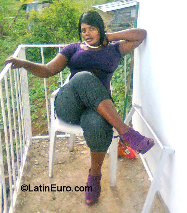 Date this tall Jamaica girl Diana from Kingston JM1566