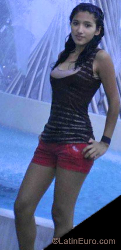 Date this foxy Peru girl Joselyn from Lima PE920