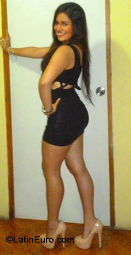 Date this good-looking Colombia girl Anita from Cali CO15473
