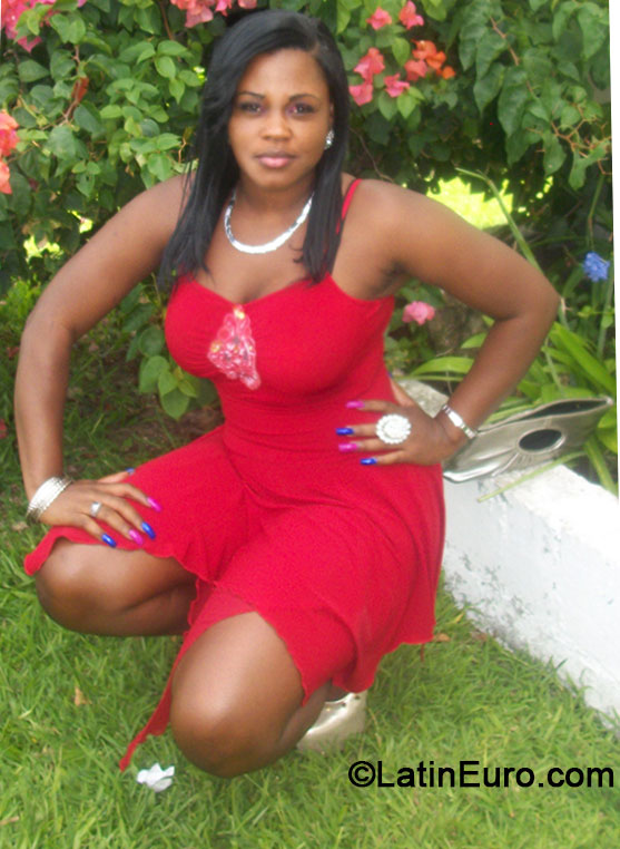 Date this beautiful Jamaica girl Tanesha from Montego Bay JM1591