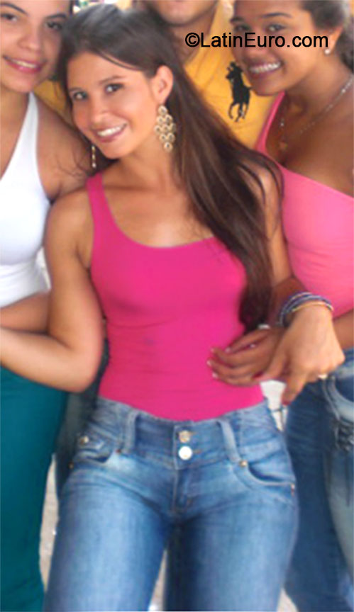 Date this charming Colombia girl Karen from Medellin CO15002