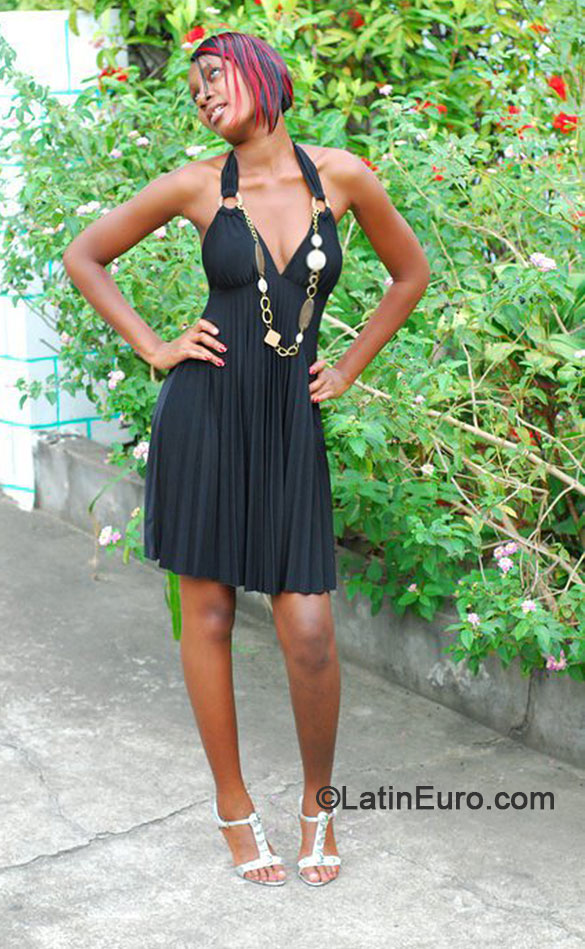 Date this cute Jamaica girl Treshena from St. Mary JM1607