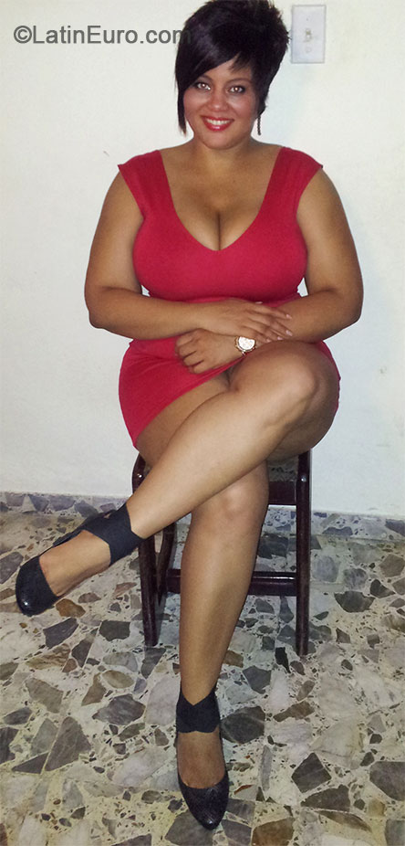 Date this funny Dominican Republic girl Yoselyn from Santo Domingo DO18738