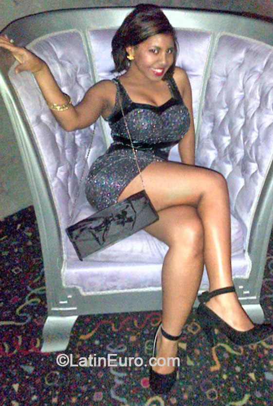 Date this beautiful Dominican Republic girl Dalrin from Santo Domingo DO18749