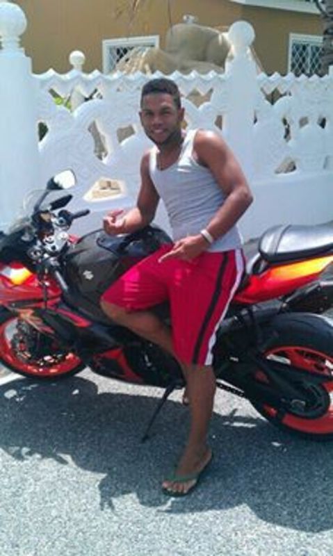 Date this athletic Dominican Republic man Kelvin m from Santo Domigo DO18751