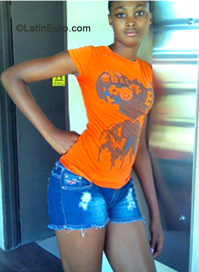 Date this passionate Jamaica girl Natalie from Kingston JM1618