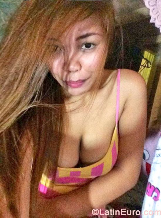 Date this attractive Philippines girl Leah from Pagadian City PH634