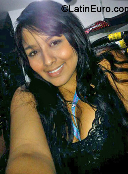 Date this tall Colombia girl KAREN from Barranquilla CO15171