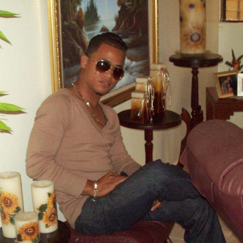 Date this hot Dominican Republic man Alexmalek from Sanchez DO19045