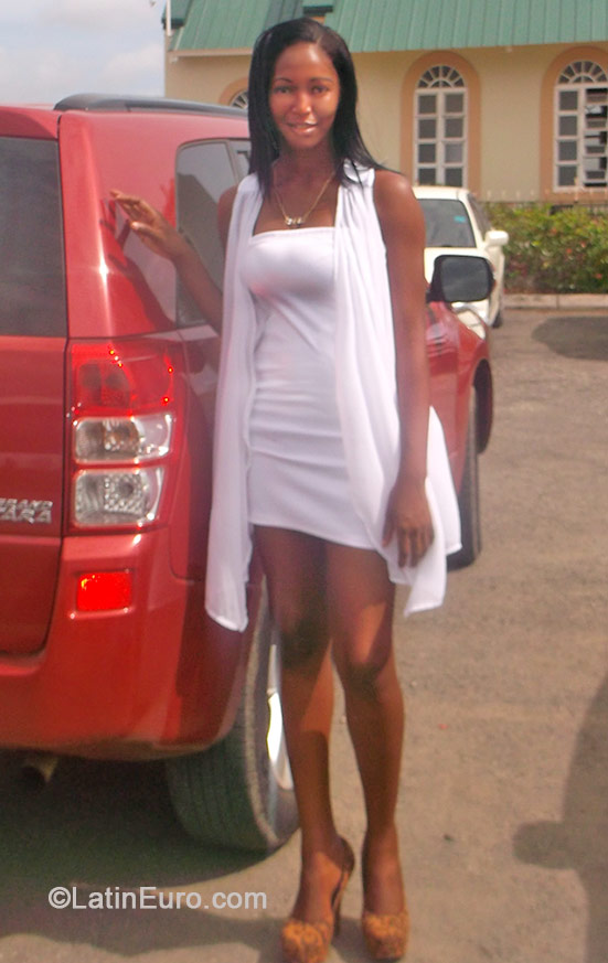 Date this charming Jamaica girl Kereen from Mobay JM1689