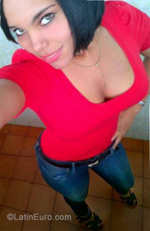 Date this georgeous Dominican Republic girl Natasha from Santo Domingo DO19188