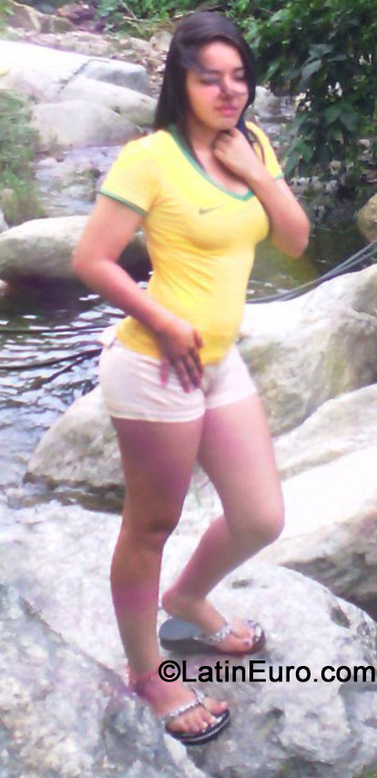 Date this beautiful Venezuela girl Joelys from Maracaibo VE251
