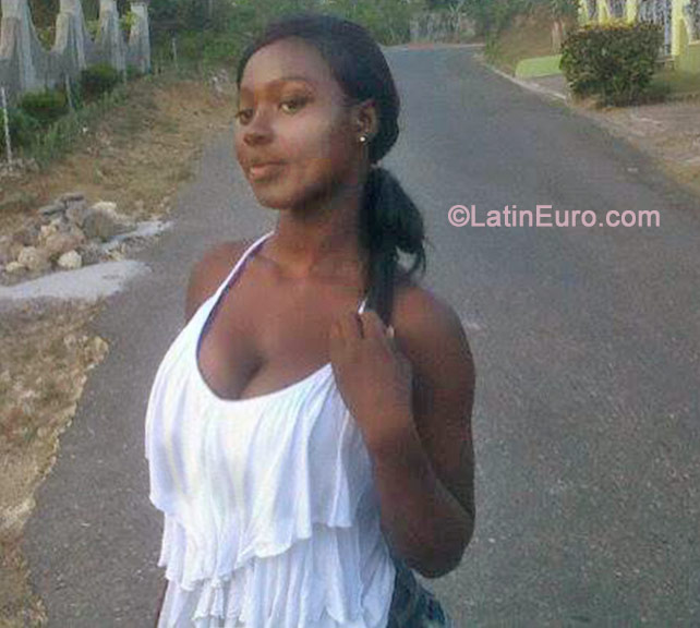 Date this cute Jamaica girl Britney from Kingston JM1737