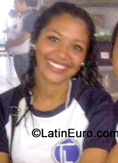 Date this delightful Venezuela girl Luzmarina from Cua VE265