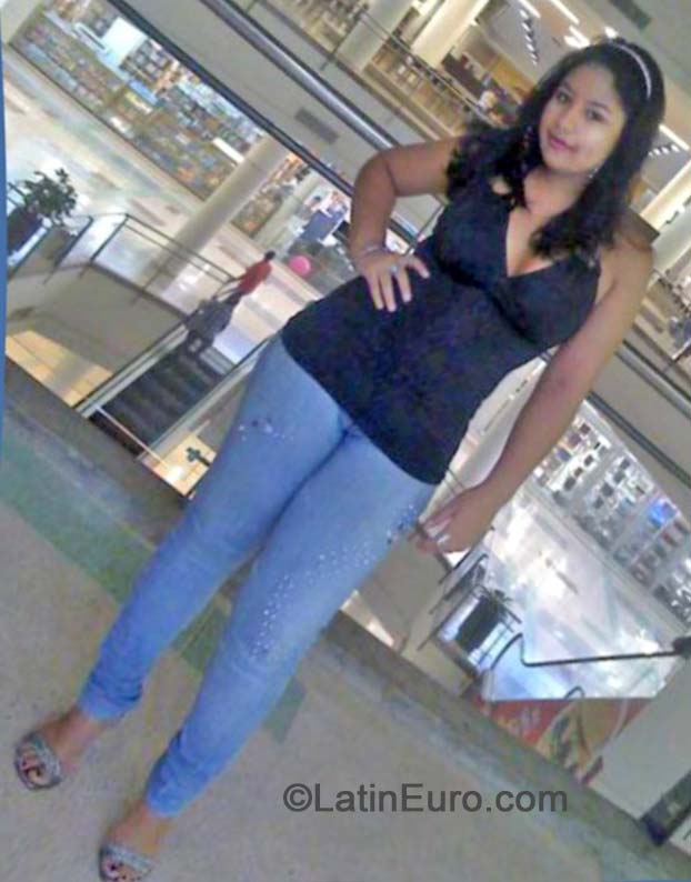 Date this tall Colombia girl Andrea from Cucuta CO15564