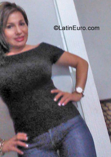 Date this tall Mexico girl Patricia from Leon MX1304