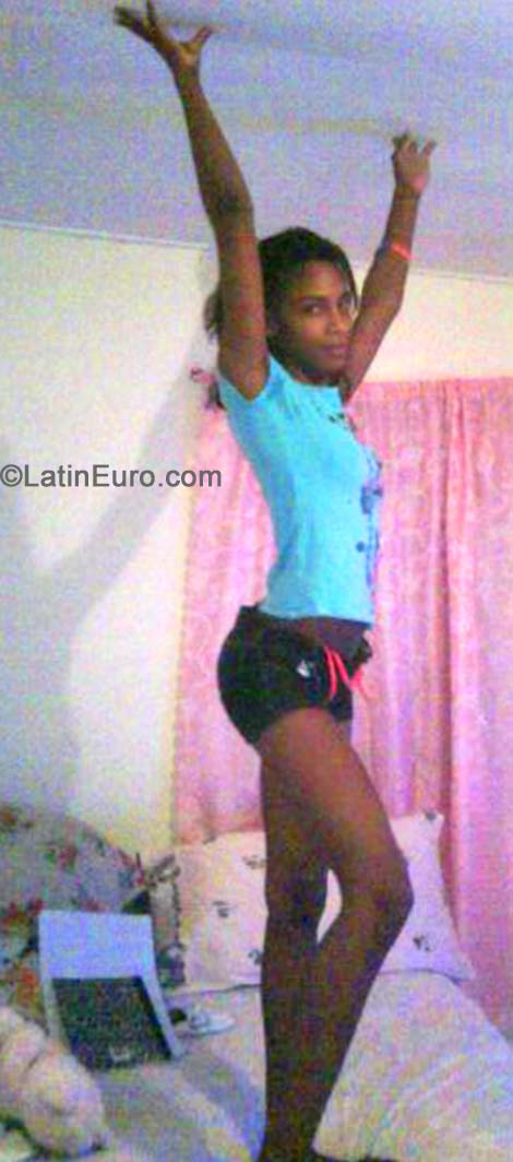 Date this lovely Jamaica girl Michikia from Kingston JM1802