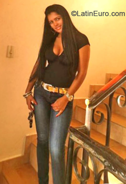 Date this beautiful Dominican Republic girl Ambar from Santiago DO19921