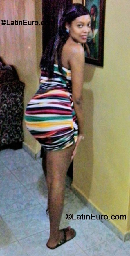 Date this delightful Dominican Republic girl Evelin from Puerto Plata DO20663