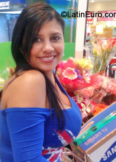 Date this cute Colombia girl Diana from Bogota CO16248