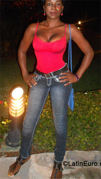 Date this athletic Dominican Republic girl Yaneris from Santo Domingo DO20088