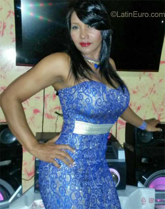 Date this young Colombia girl Sandra de la cr from Valledupar CO16401