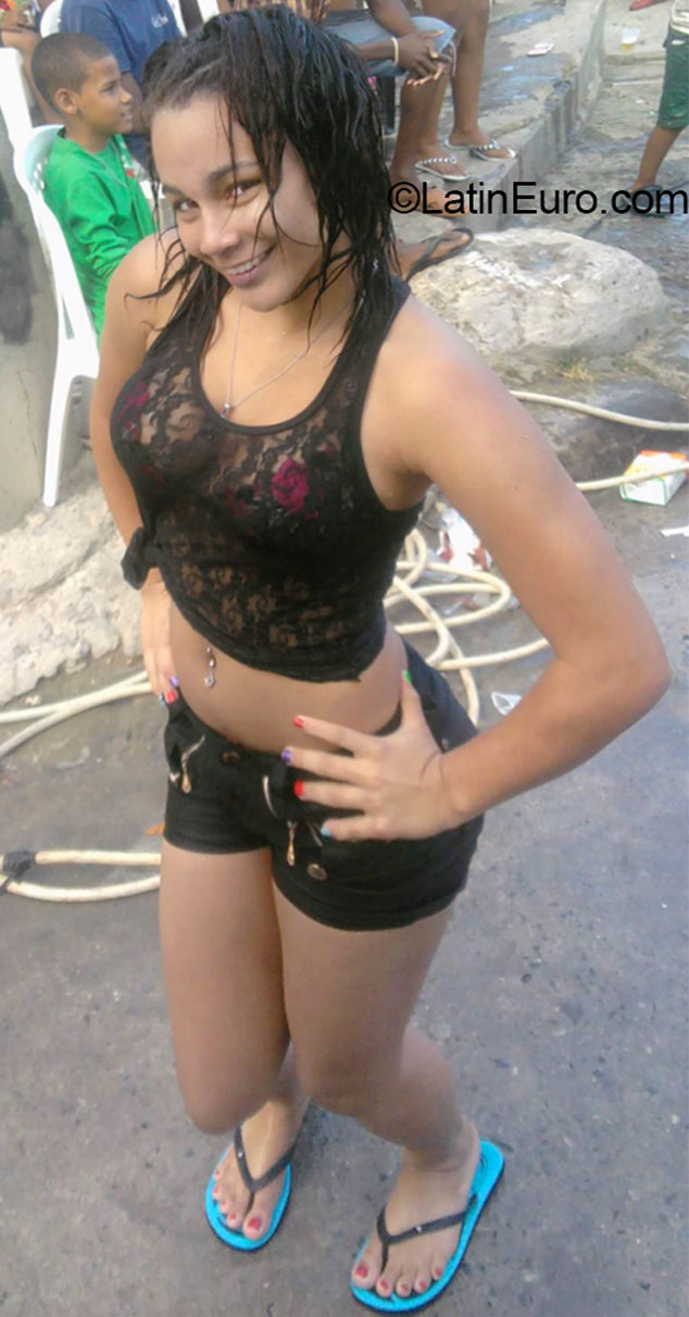 Date this hard body Dominican Republic girl Modelizza from Santo Domingo DO20215