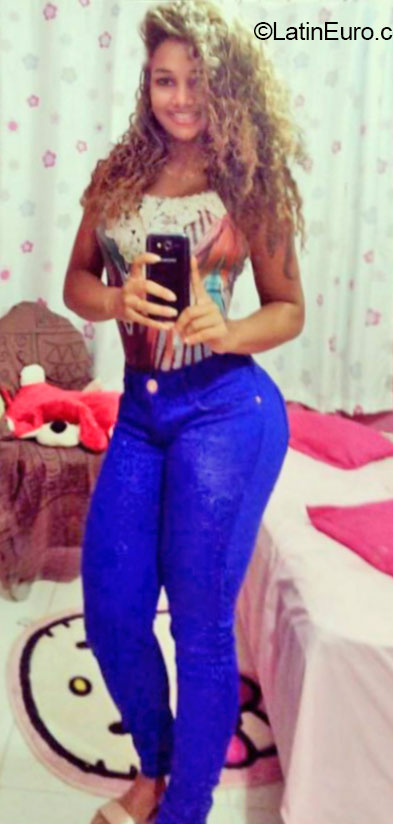 Date this exotic Brazil girl Loise from Rio De Janeiro BR9088