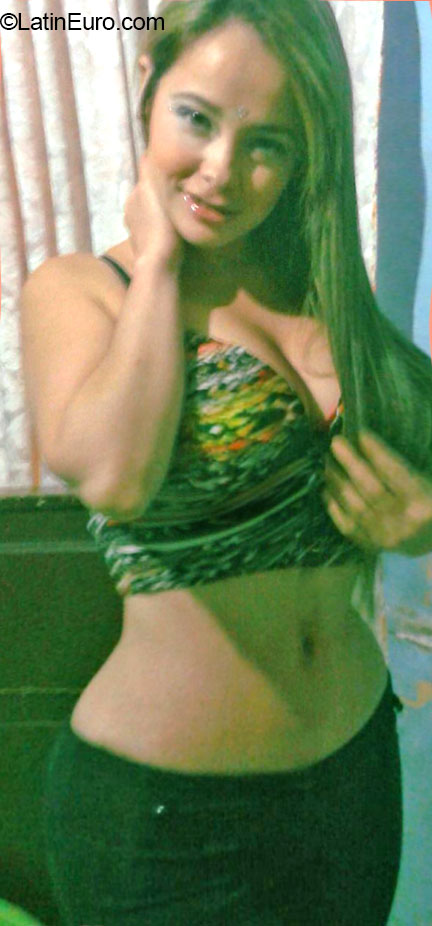 Date this fun Colombia girl Andrea from Pereira CO16475
