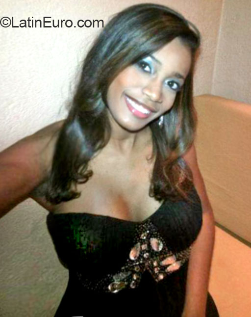 Date this young Dominican Republic girl Janet from Santo Domingo DO20471