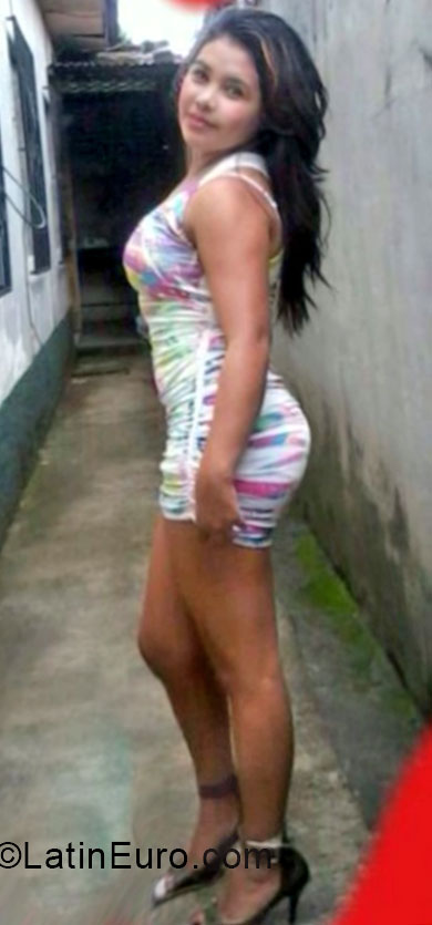 Date this young Honduras girl Yessica Perez from San Pedro Sula HN1252