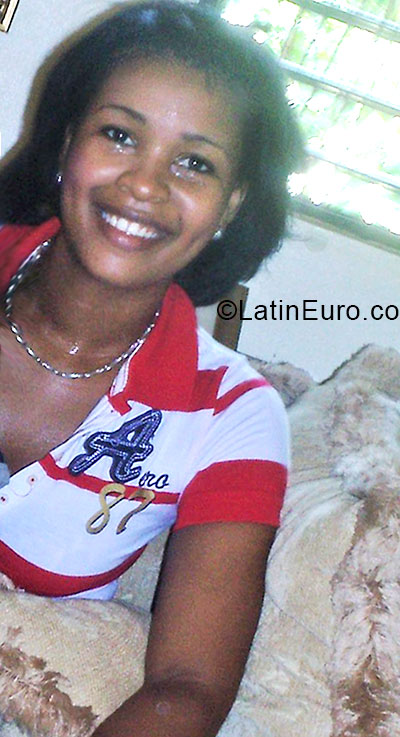 Date this delightful Dominican Republic girl Katiuscia from Santo Domingo DO20548