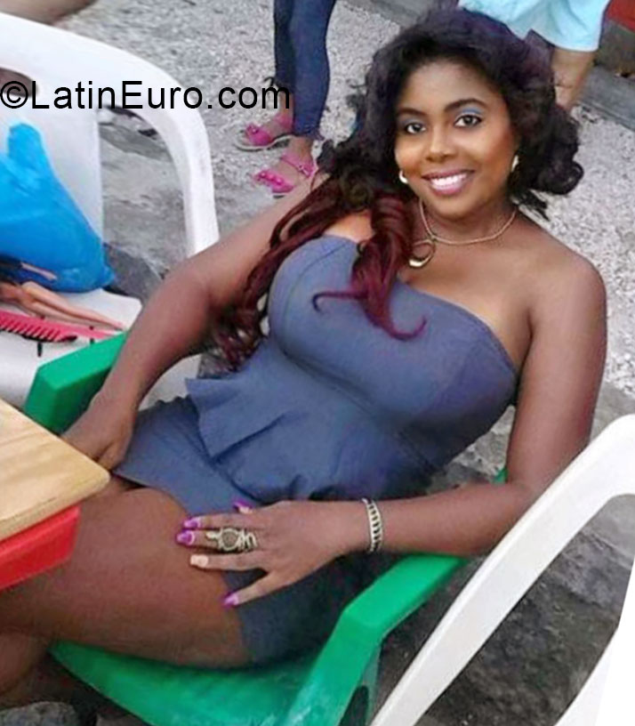 Date this charming Dominican Republic girl Lola from La Romana DO20551