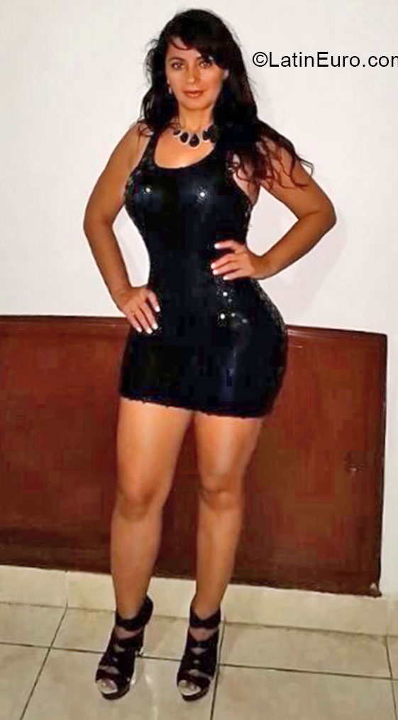 Date this happy Colombia girl Sandra123 from Cucuta CO16538