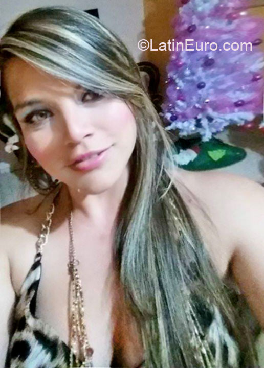 Date this delightful Colombia girl Sandra from Medellin CO16616