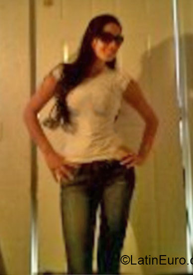 Date this fun Colombia girl Kelly from Medellin CO16651