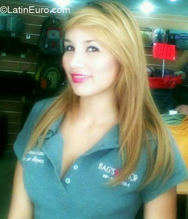 Date this charming Venezuela girl Efrenny from Barquisimeto VE379