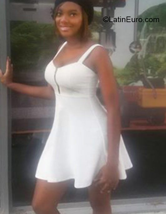 Date this tall Jamaica girl Alexa from Mandeville JM1924