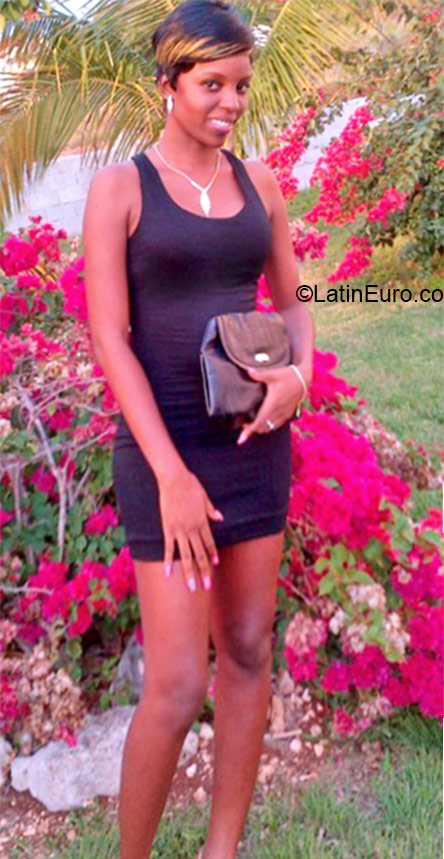 Date this georgeous Jamaica girl Shinell from Montego Bay JM1931