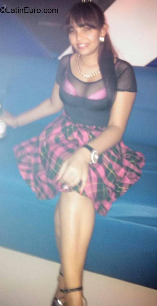 Date this hot Dominican Republic girl Maria from Santo Domingo DO21487